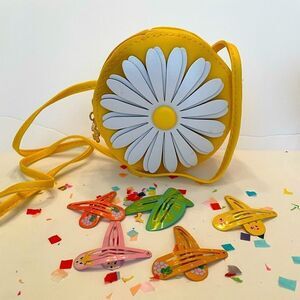 ❤️HOST PICK❤️ Girl’s Daisy Shaped‎ Bag with Coordinating Hair Clips